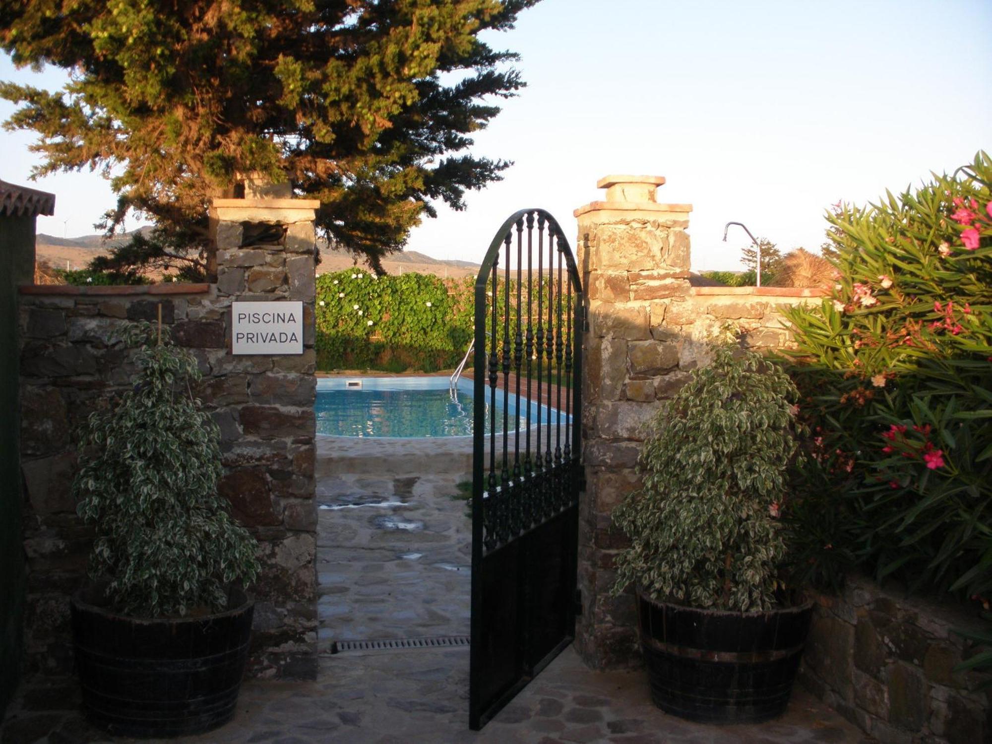 El Rancho Aparthotel Tarifa Bagian luar foto